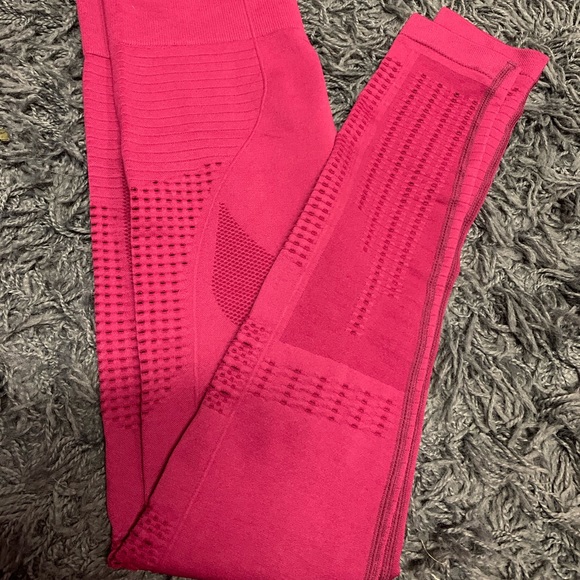 Athletic Leggings - Picture 2 of 14